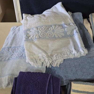 Blue & White Mixed Towel Lot