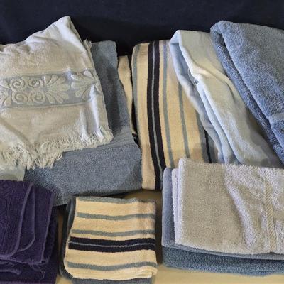 Blue & White Mixed Towel Lot