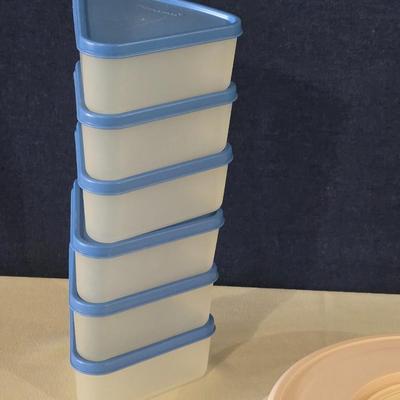 Tupperware Set