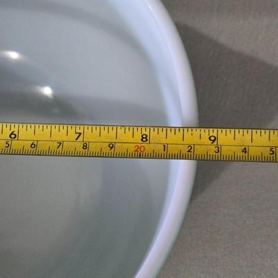 (2) Vintage Pyrex Bowls and 1 lid