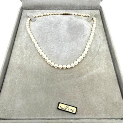 783 Ladies Mikimoto 6mm Pearl Necklace 18"