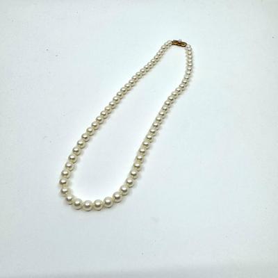 783 Ladies Mikimoto 6mm Pearl Necklace 18"