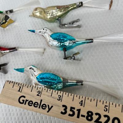 Lot 351 Vintage ornaments #42
