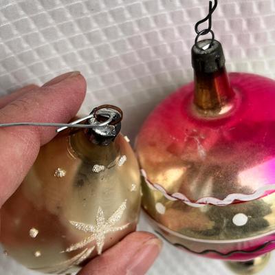 Lot 354 Vintage ornaments #45