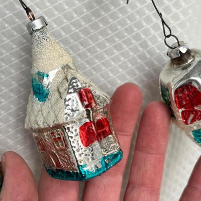 Lot 356 Vintage ornaments #47