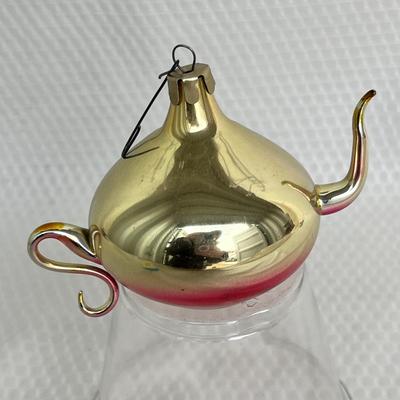 Lot 357 Teapot ornament