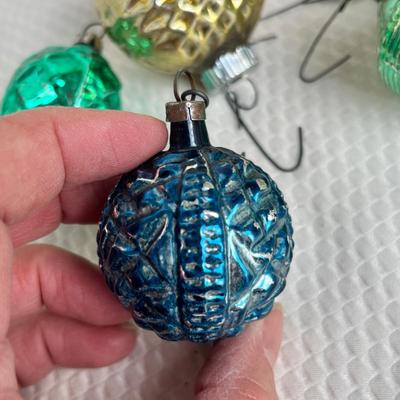 Lot 360 Vintage ornaments #50