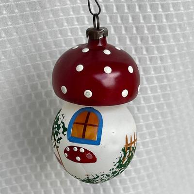Lot 361 Cute Mushroom House ornament