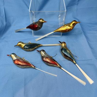 Lot 37 Vintage ornaments #53