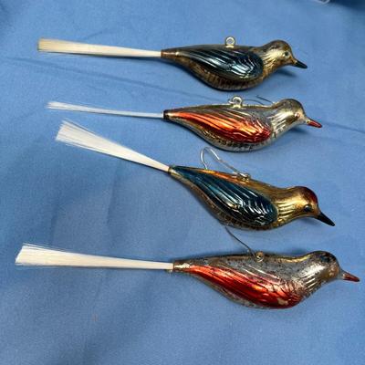 Lot 37 Vintage ornaments #53