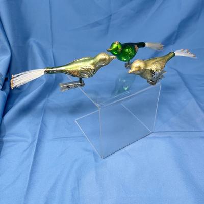 Lot 378 Vintage ornaments #56
