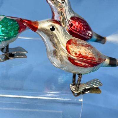 Lot 380 Vintage ornaments #58