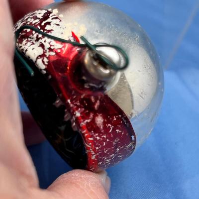 Lot 383 Vintage ornaments #61
