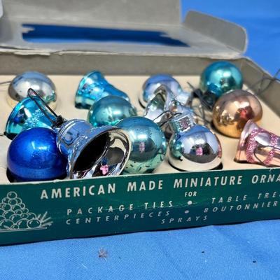 Lot 421 Box of Pastel Ornaments minis