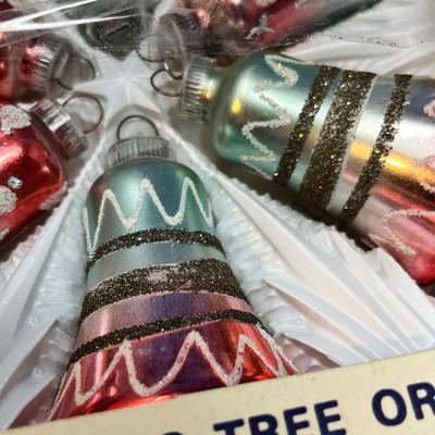 Lot 424 Box of Bell ornaments