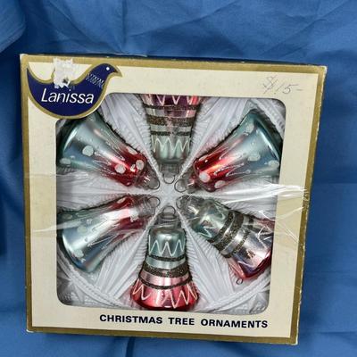 Lot 424 Box of Bell ornaments
