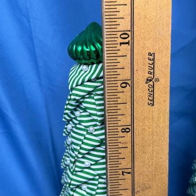 Lot 432 Quilt Christmas trees