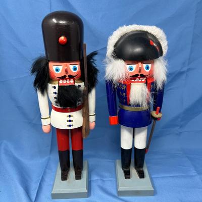 Lot 434 Soldiers Nut Crackers