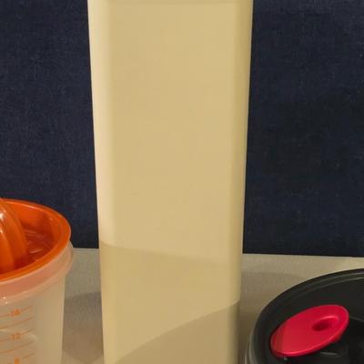 Tupperware Lot