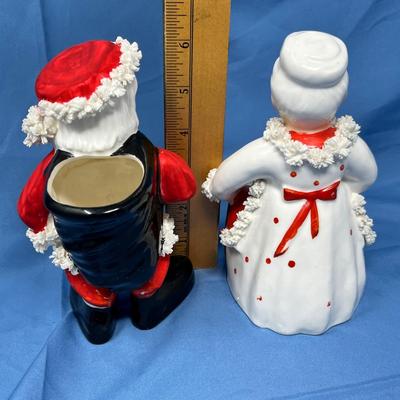 Lot 438 Santa & Mrs Claus