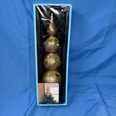 Lot 439 Martha Stuart Tree Topper