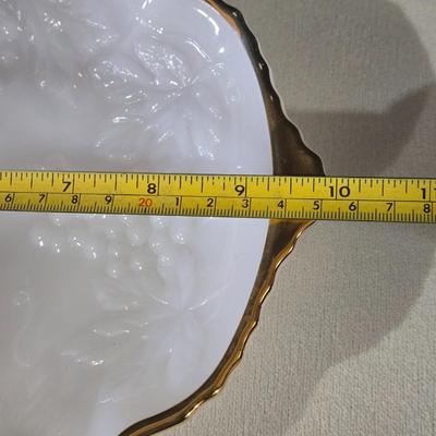 Gold Gilt Edge Milk Glass Set