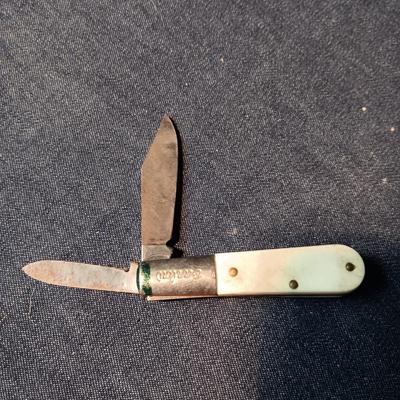 3 POCKET KNIVES