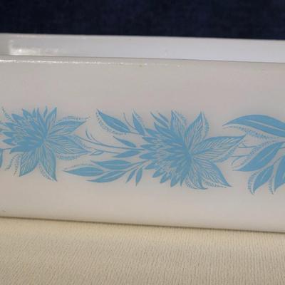 (2) Vintage Glasbake Casserole Dishes