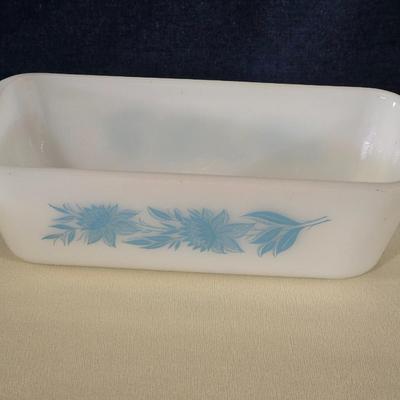 (2) Vintage Glasbake Casserole Dishes