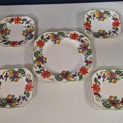 Stephenville Ivory Plate Set