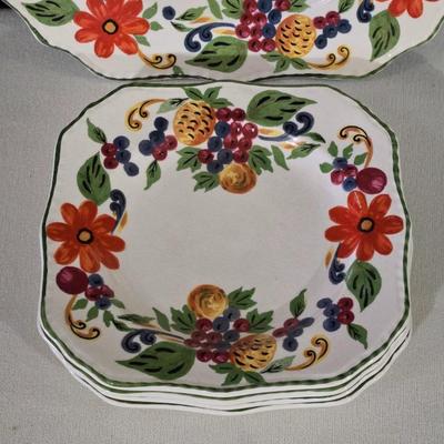 Stephenville Ivory Plate Set