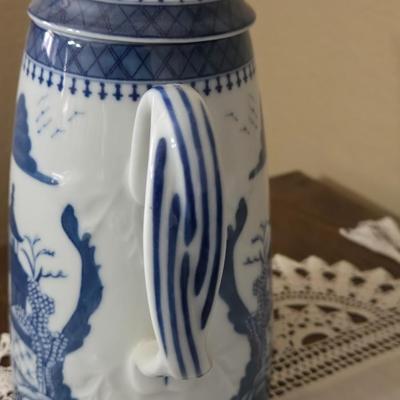 Mottahedeh Japanese Design Teapot Made in Portugal