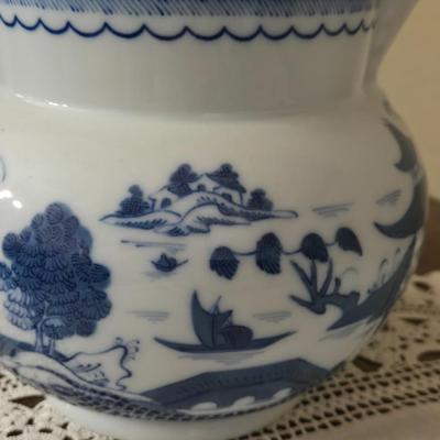 Mottahedeh Japanese Design Pitcher Made in Portugal