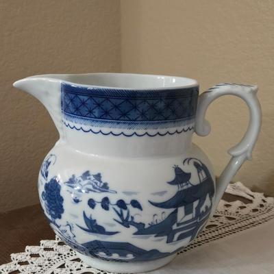 Mottahedeh Japanese Design Pitcher Made in Portugal