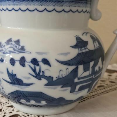 Mottahedeh Japanese Design Pitcher Made in Portugal