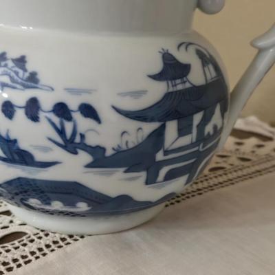 Mottahedeh Japanese Design Pitcher Made in Portugal