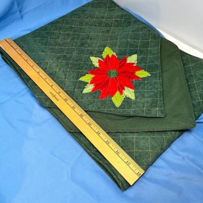 Lot 450 Table runners