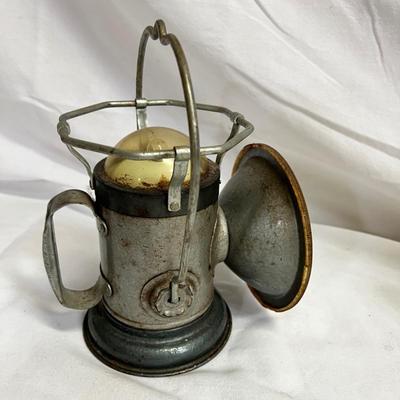 Delta Powerlite & More Railroad Lanterns (O-MK)