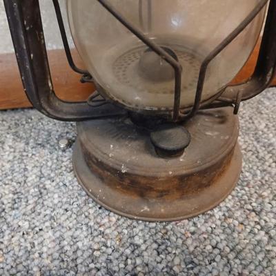 Vintage Dietz New York U.S. HY-LOW marked kerosene lantern