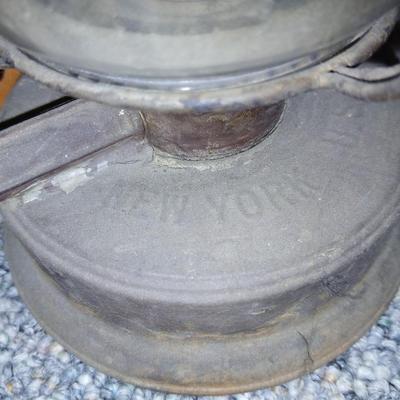 Vintage Dietz New York U.S. HY-LOW marked kerosene lantern