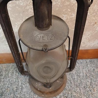 Vintage Dietz New York U.S. HY-LOW marked kerosene lantern