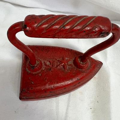 Antique Sadirons (O-MK)