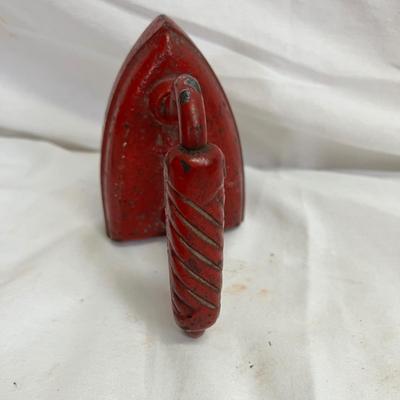 Antique Sadirons (O-MK)