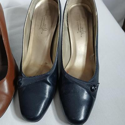 Women's shoes 8.5 - 9