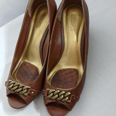 Women's shoes 8.5 - 9