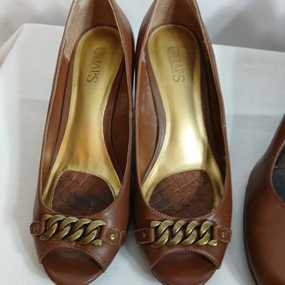 Women's shoes 8.5 - 9