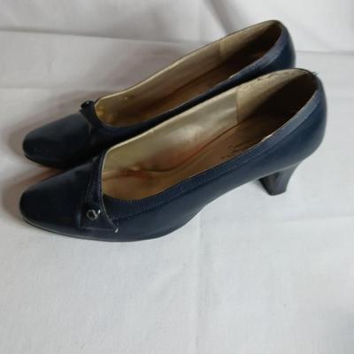 Women's shoes 8.5 - 9