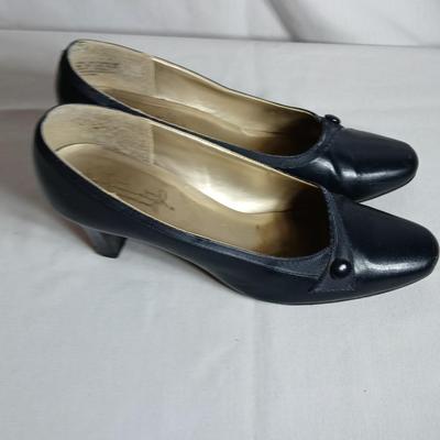 Women's shoes 8.5 - 9