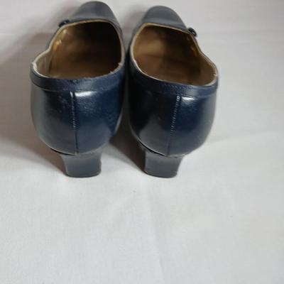 Women's shoes 8.5 - 9