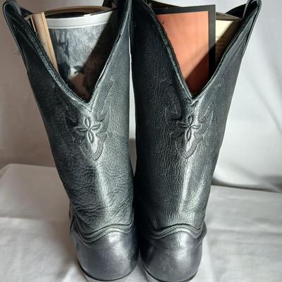 Two pair of leather soled Cowboy boots Tony Llama size 9